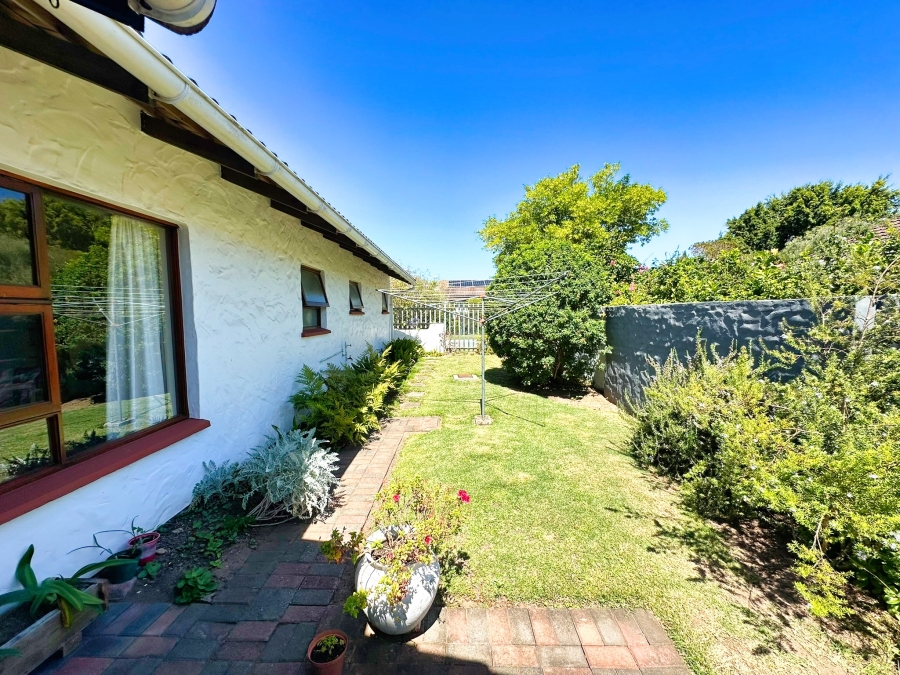 2 Bedroom Property for Sale in Meedingsride Western Cape